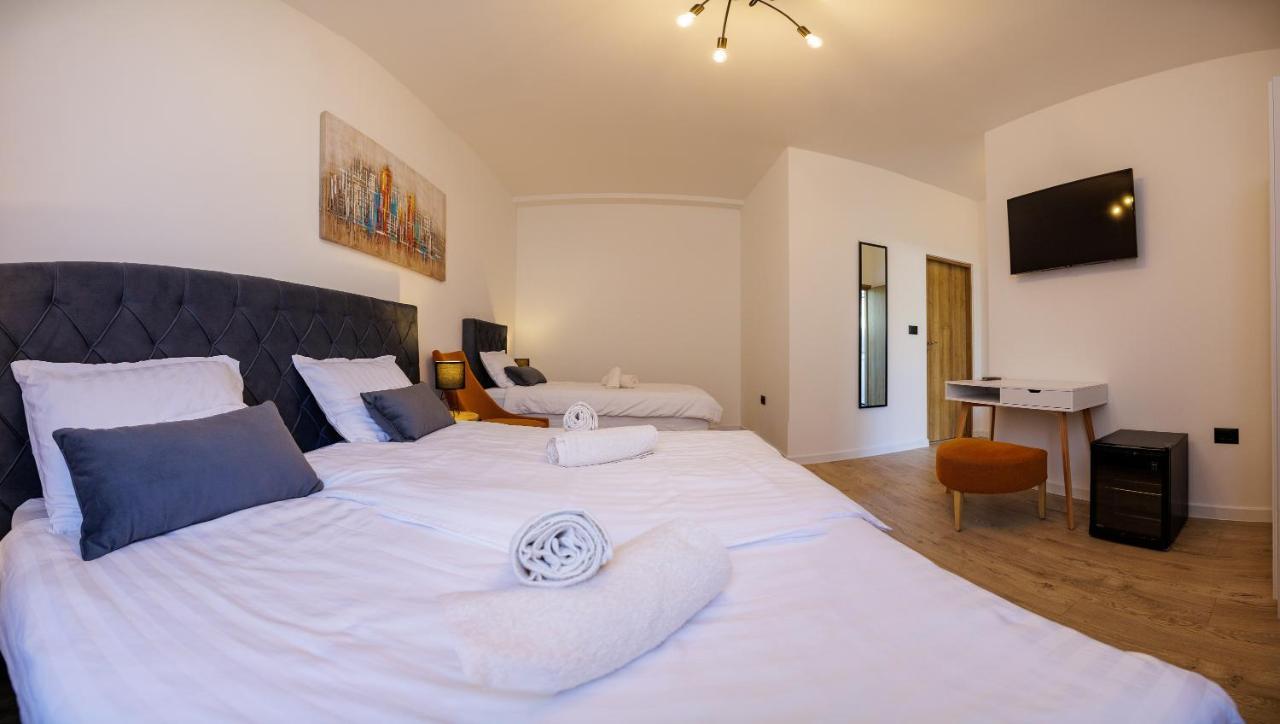 אוסילק Rooms Lisnic מראה חיצוני תמונה
