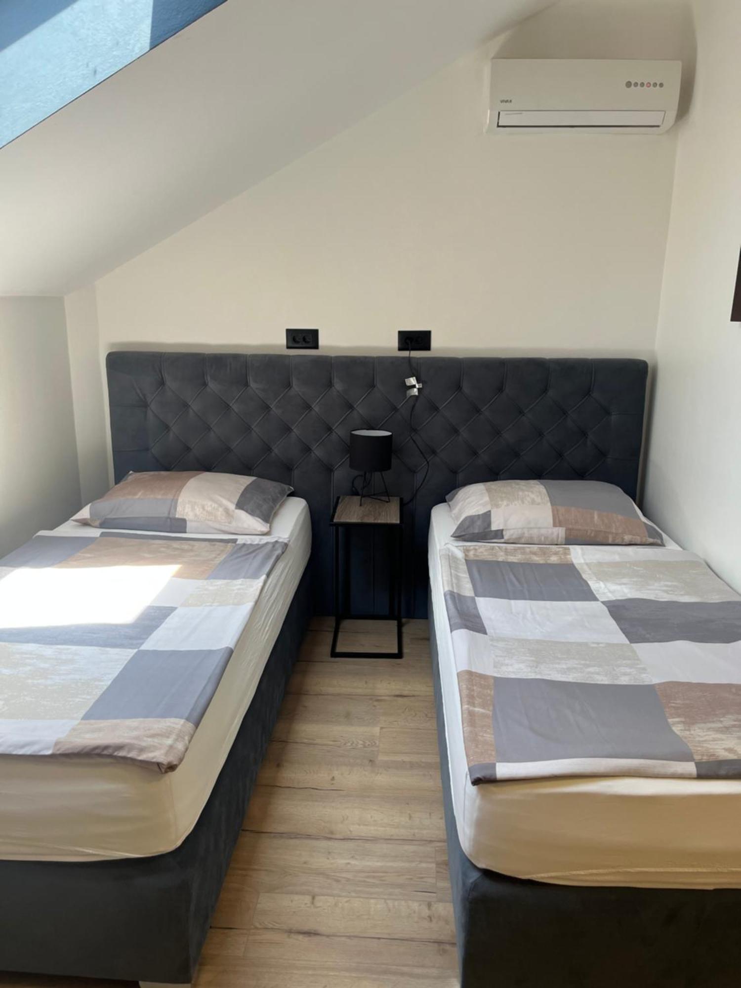 אוסילק Rooms Lisnic מראה חיצוני תמונה