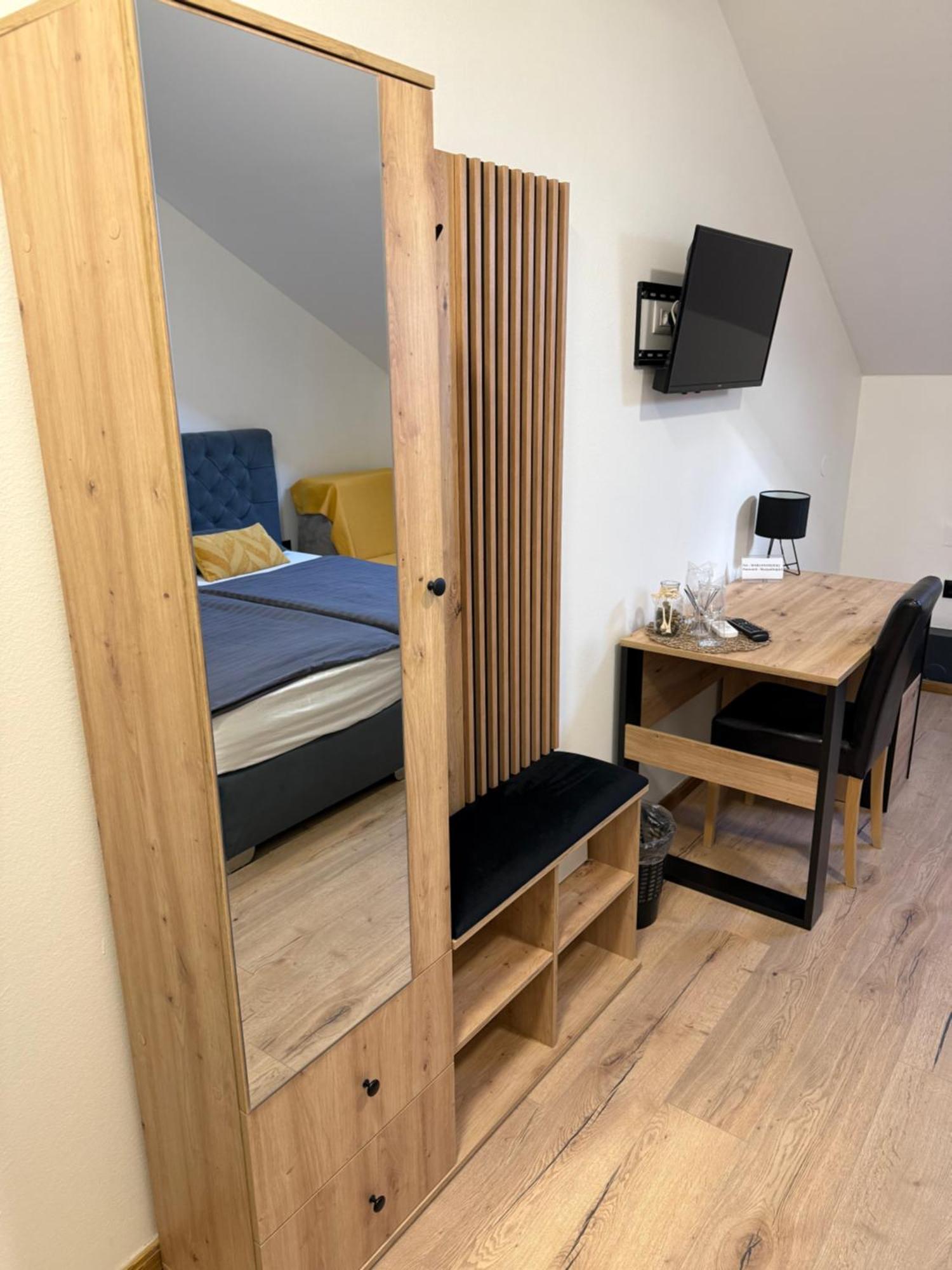 אוסילק Rooms Lisnic מראה חיצוני תמונה